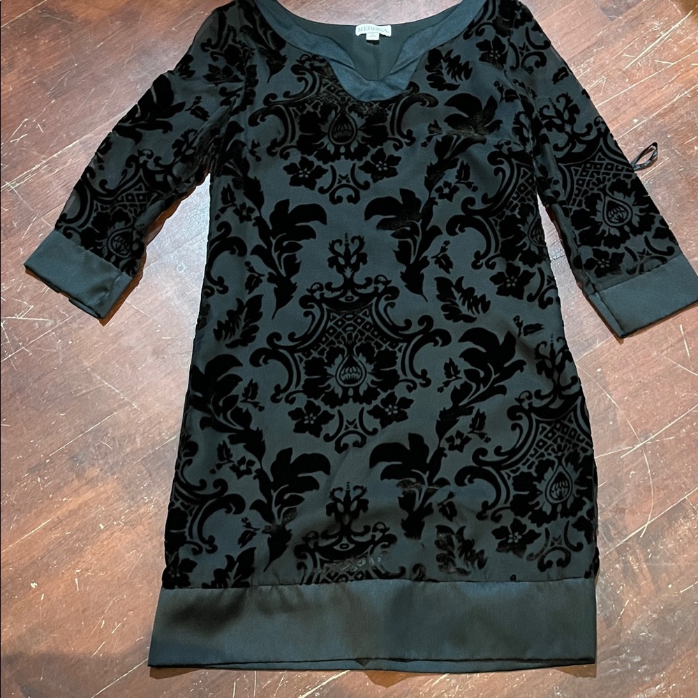 🌻3/$15🌻 Merona Black Velvet Patterned 3/4 Sleeve Dress